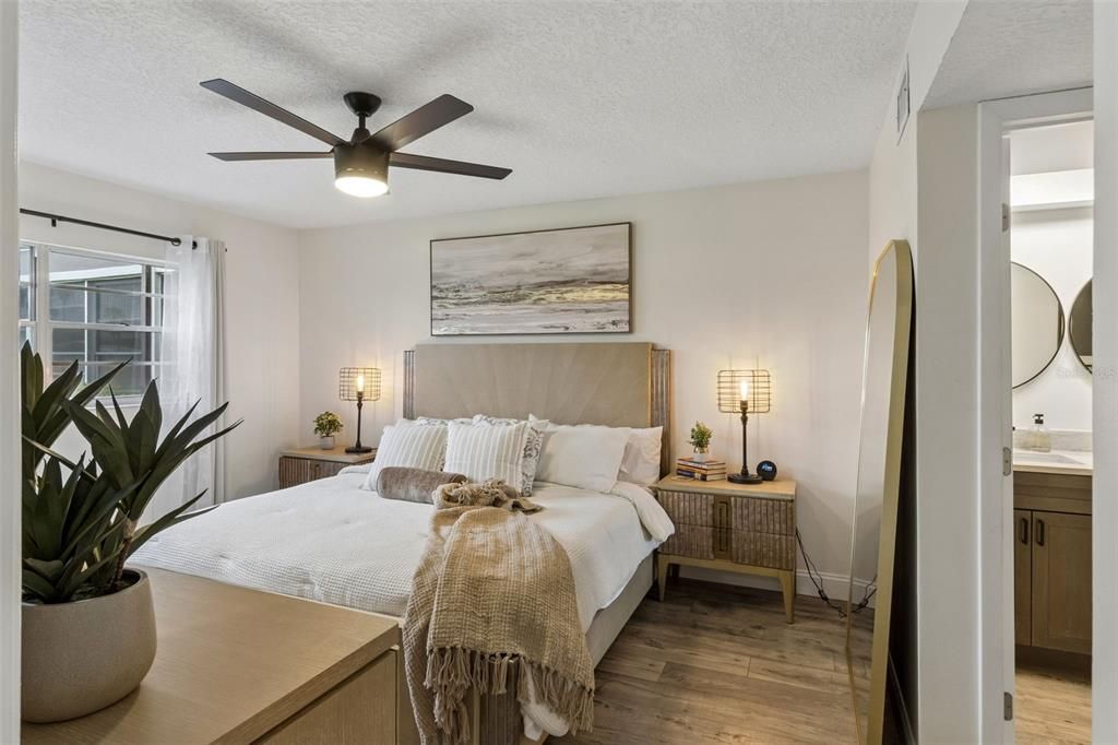 En Venta: $231,900 (2 camas, 2 baños, 956 Pies cuadrados)