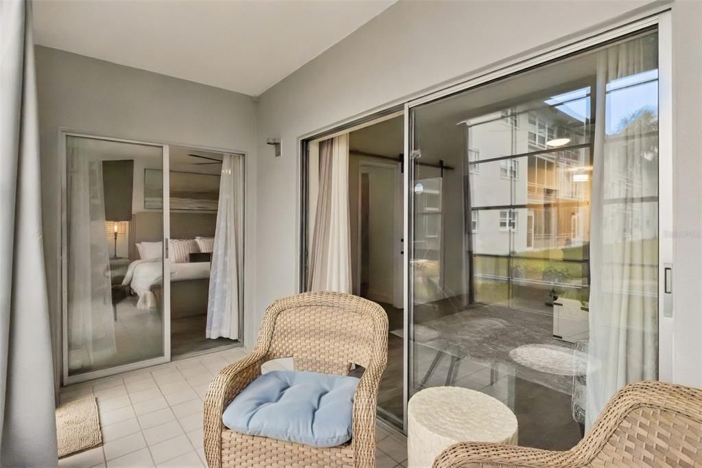 En Venta: $231,900 (2 camas, 2 baños, 956 Pies cuadrados)