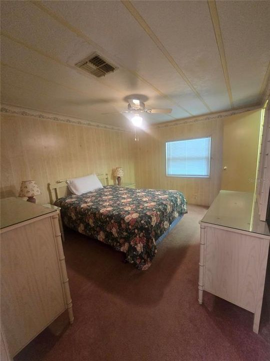 На продажу: $140,000 (2 спален, 2 ванн, 1500 Квадратных фут)