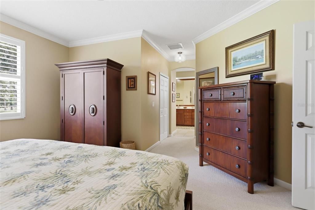 For Sale: $479,900 (4 beds, 2 baths, 3003 Square Feet)