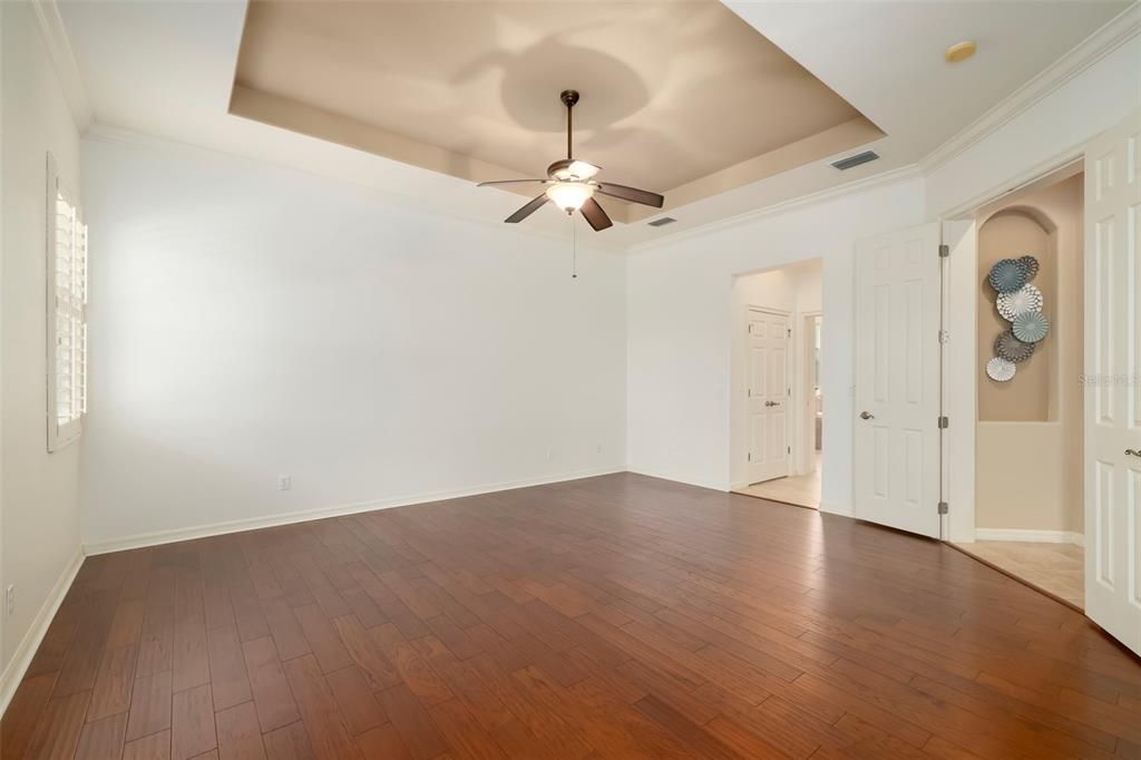 En Venta: $624,900 (3 camas, 2 baños, 2135 Pies cuadrados)