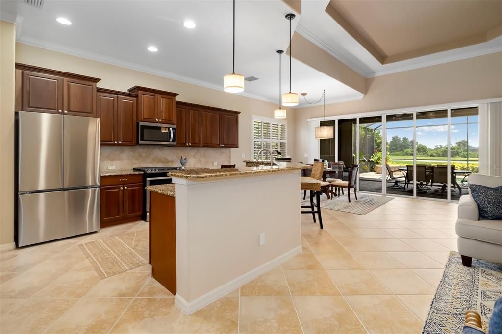 En Venta: $624,900 (3 camas, 2 baños, 2135 Pies cuadrados)
