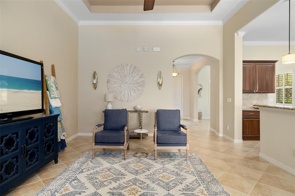 En Venta: $624,900 (3 camas, 2 baños, 2135 Pies cuadrados)