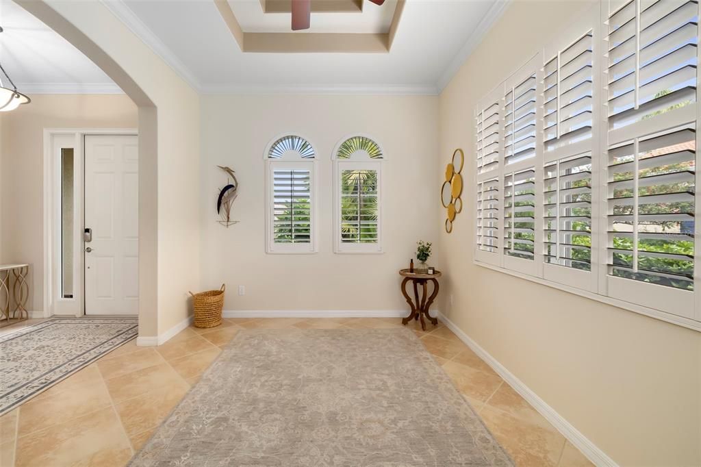 En Venta: $624,900 (3 camas, 2 baños, 2135 Pies cuadrados)