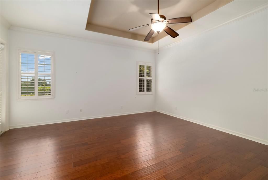 En Venta: $624,900 (3 camas, 2 baños, 2135 Pies cuadrados)