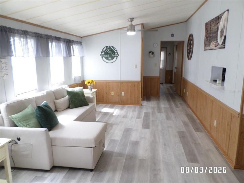 На продажу: $269,000 (2 спален, 1 ванн, 912 Квадратных фут)