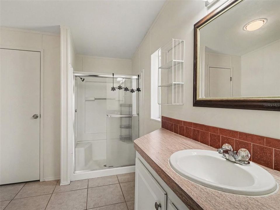 For Sale: $264,990 (2 beds, 2 baths, 1156 Square Feet)