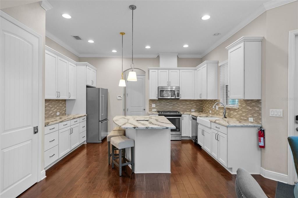 For Rent: $6,000 (3 beds, 2 baths, 2065 Square Feet)