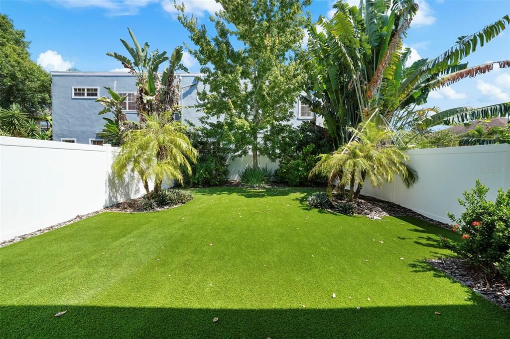 For Rent: $6,000 (3 beds, 2 baths, 2065 Square Feet)