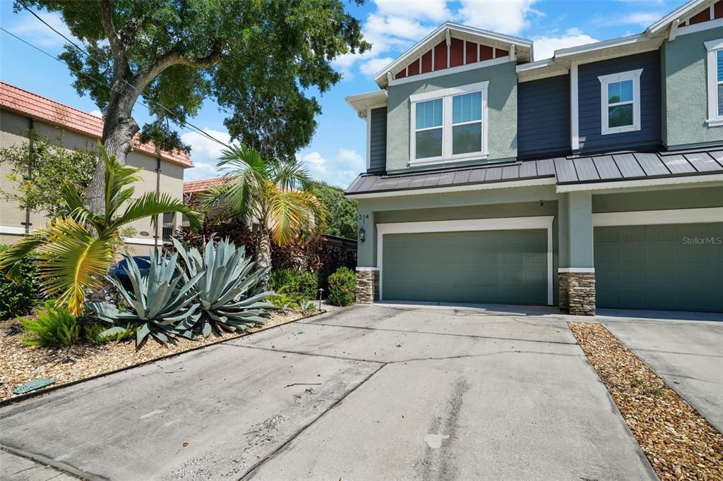 For Rent: $6,000 (3 beds, 2 baths, 2065 Square Feet)