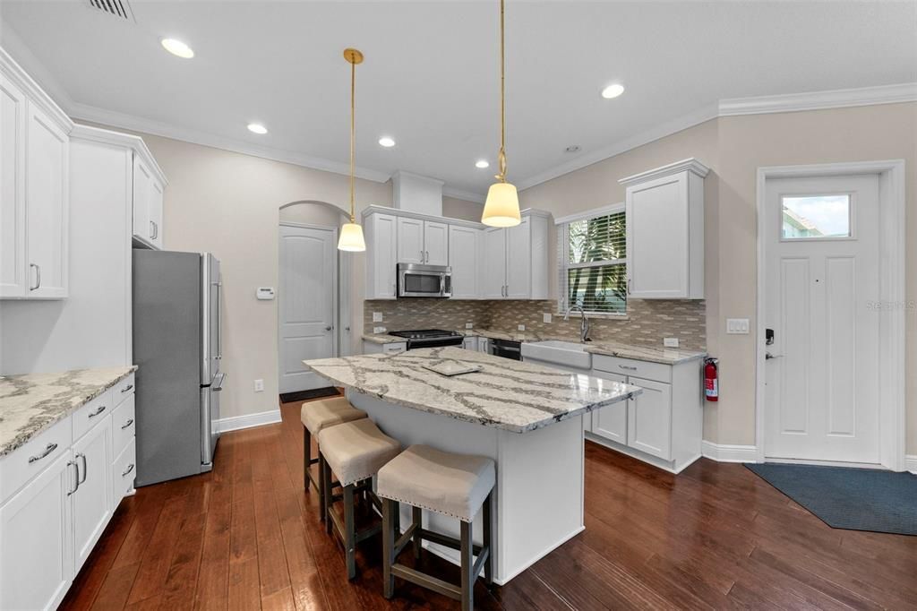 For Rent: $6,000 (3 beds, 2 baths, 2065 Square Feet)