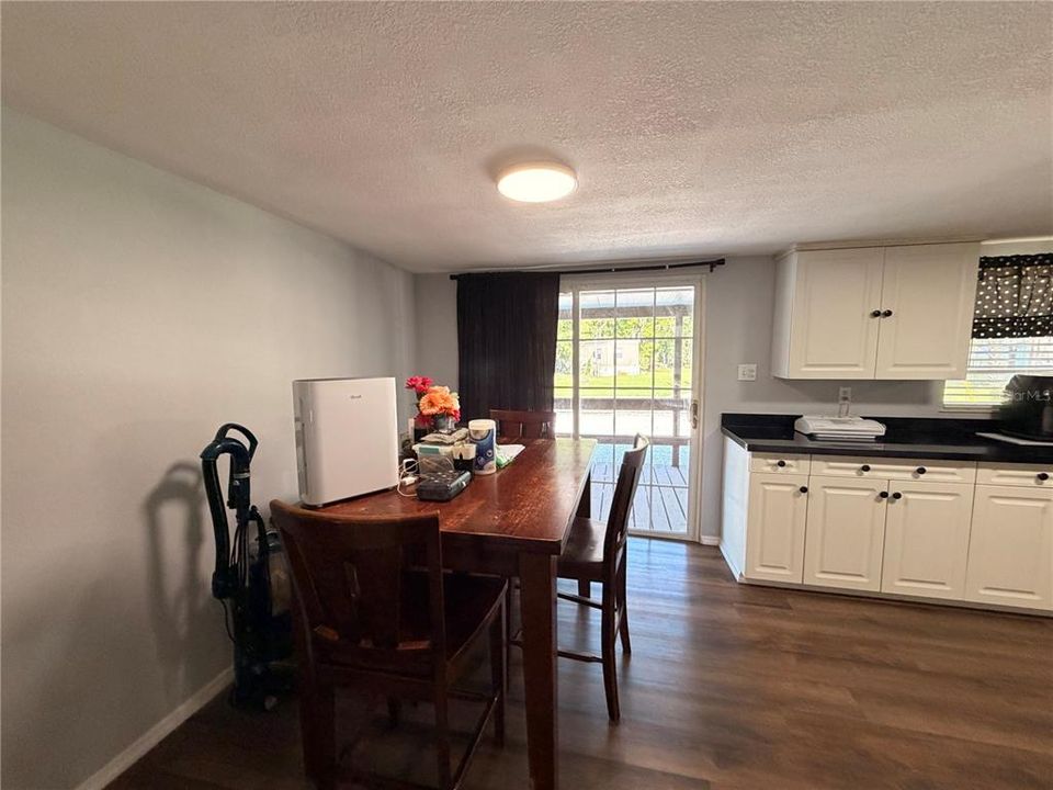 En Venta: $395,000 (3 camas, 2 baños, 1152 Pies cuadrados)