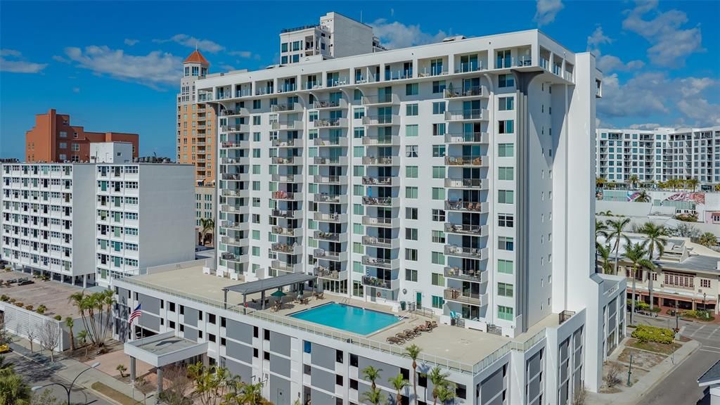 На продажу: $529,900 (1 спален, 2 ванн, 963 Квадратных фут)