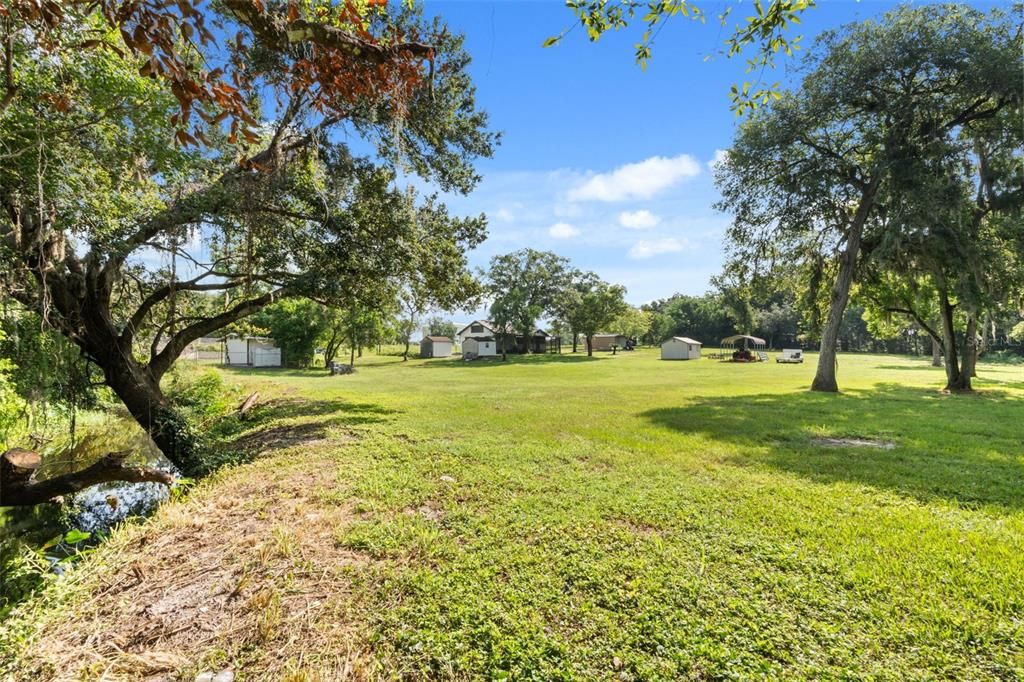 For Sale: $525,000 (2 beds, 2 baths, 1101 Square Feet)