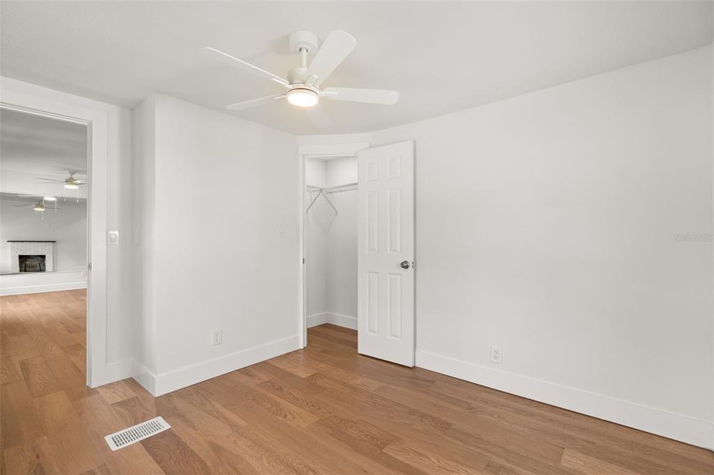 For Sale: $525,000 (2 beds, 2 baths, 1101 Square Feet)