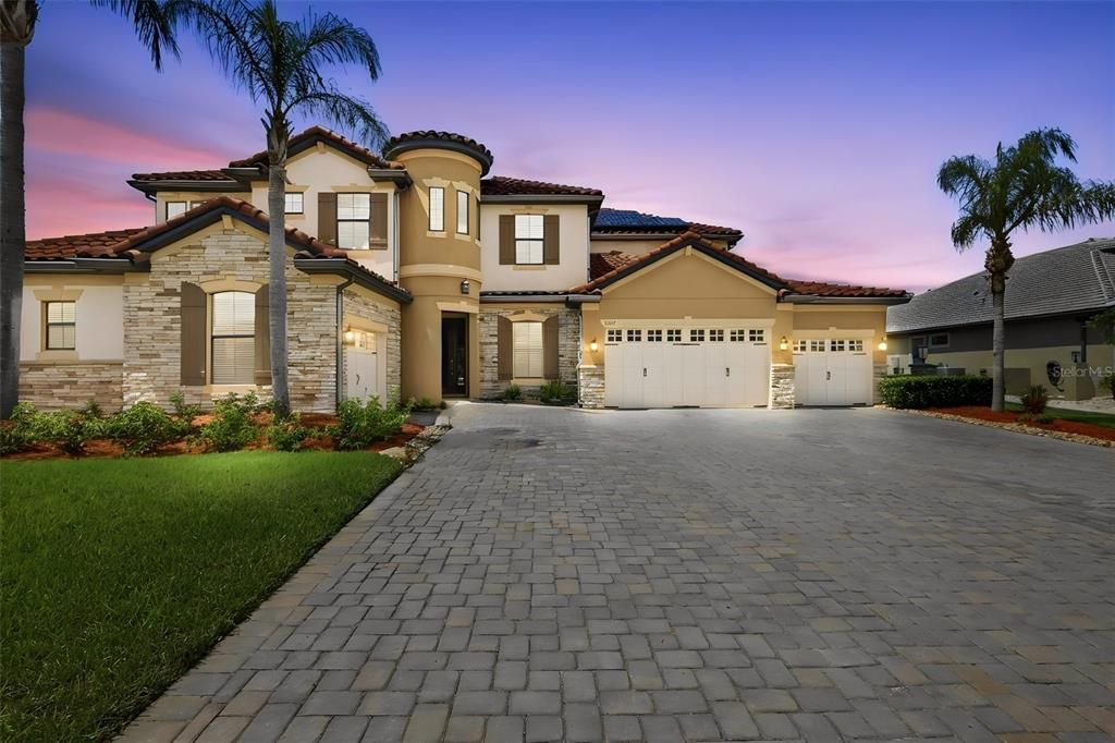 En Venta: $1,375,000 (6 camas, 5 baños, 5193 Pies cuadrados)