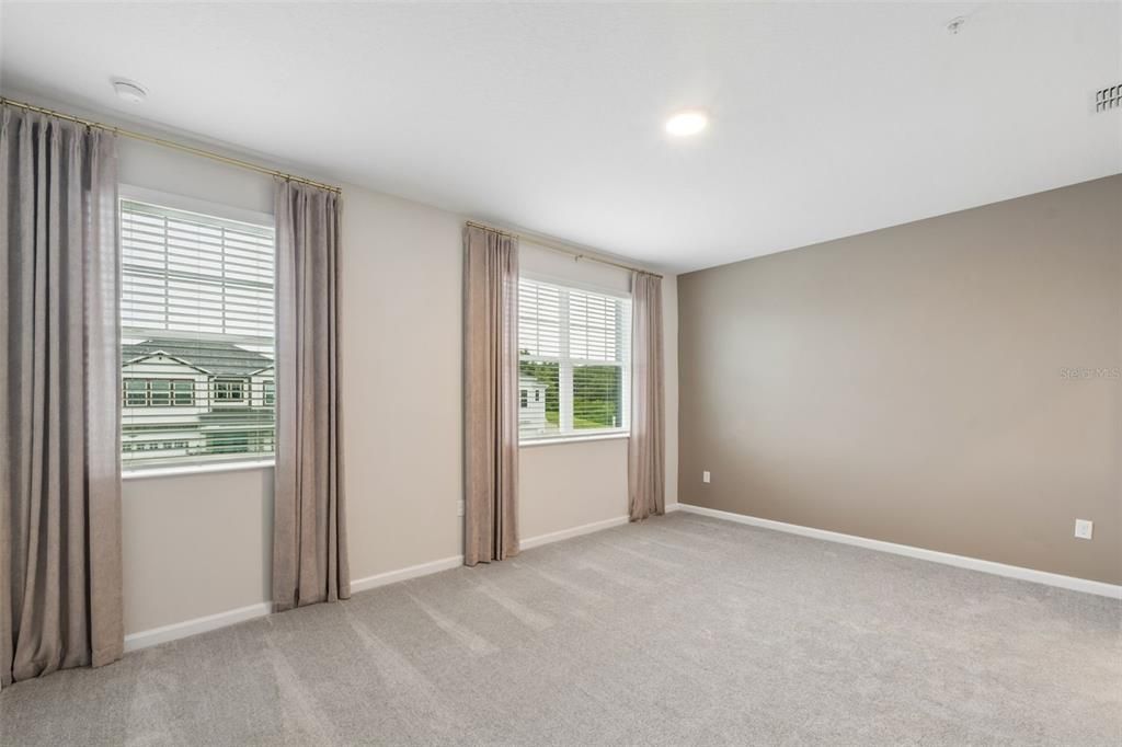 For Rent: $2,500 (3 beds, 2 baths, 1688 Square Feet)
