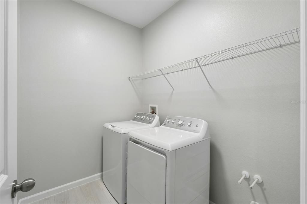 For Rent: $2,500 (3 beds, 2 baths, 1688 Square Feet)
