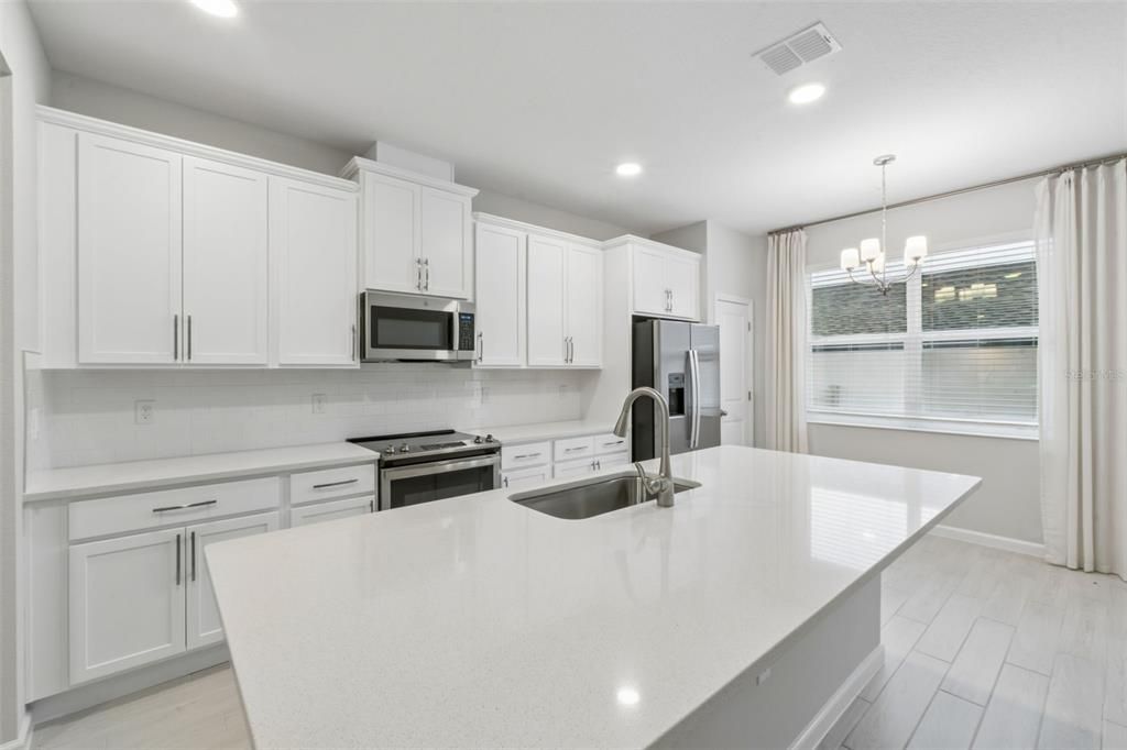 For Rent: $2,500 (3 beds, 2 baths, 1688 Square Feet)