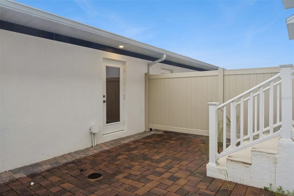For Rent: $2,500 (3 beds, 2 baths, 1688 Square Feet)