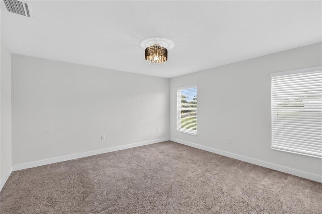 В аренду: $2,300 (4 спален, 2 ванн, 2033 Квадратных фут)