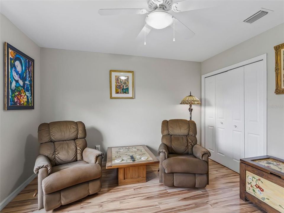 En Venta: $339,900 (3 camas, 2 baños, 1478 Pies cuadrados)