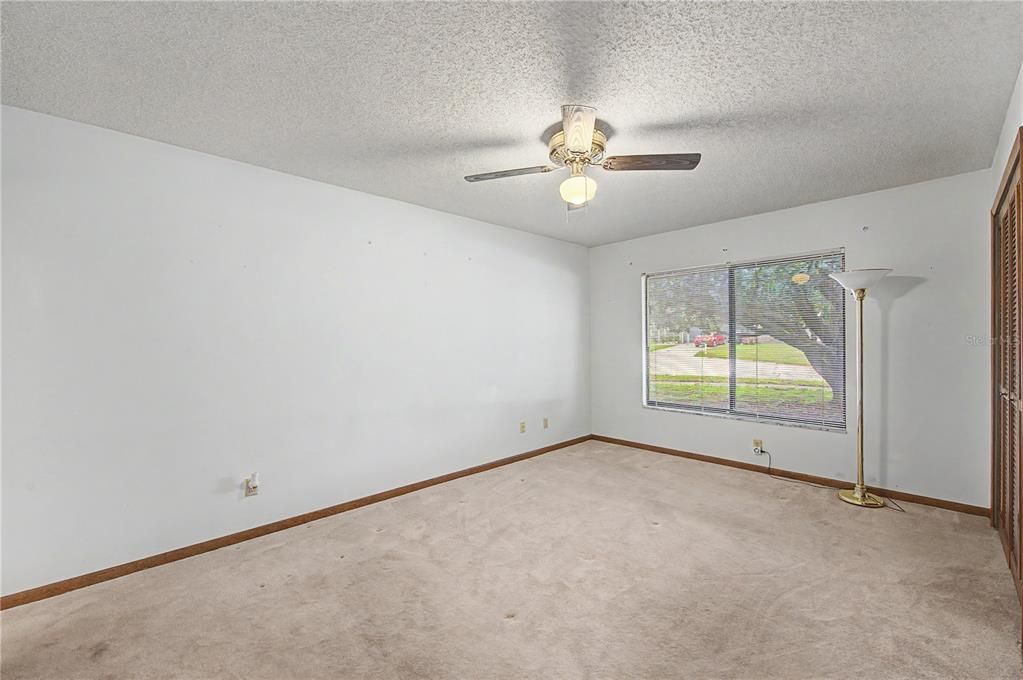 For Sale: $359,000 (3 beds, 2 baths, 1337 Square Feet)