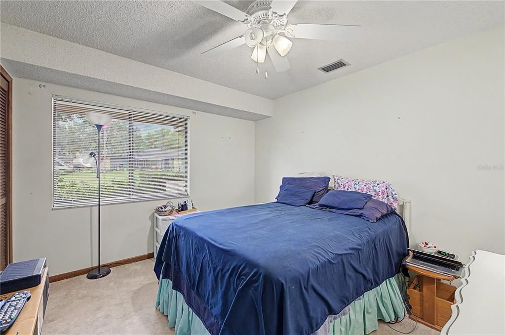For Sale: $359,000 (3 beds, 2 baths, 1337 Square Feet)