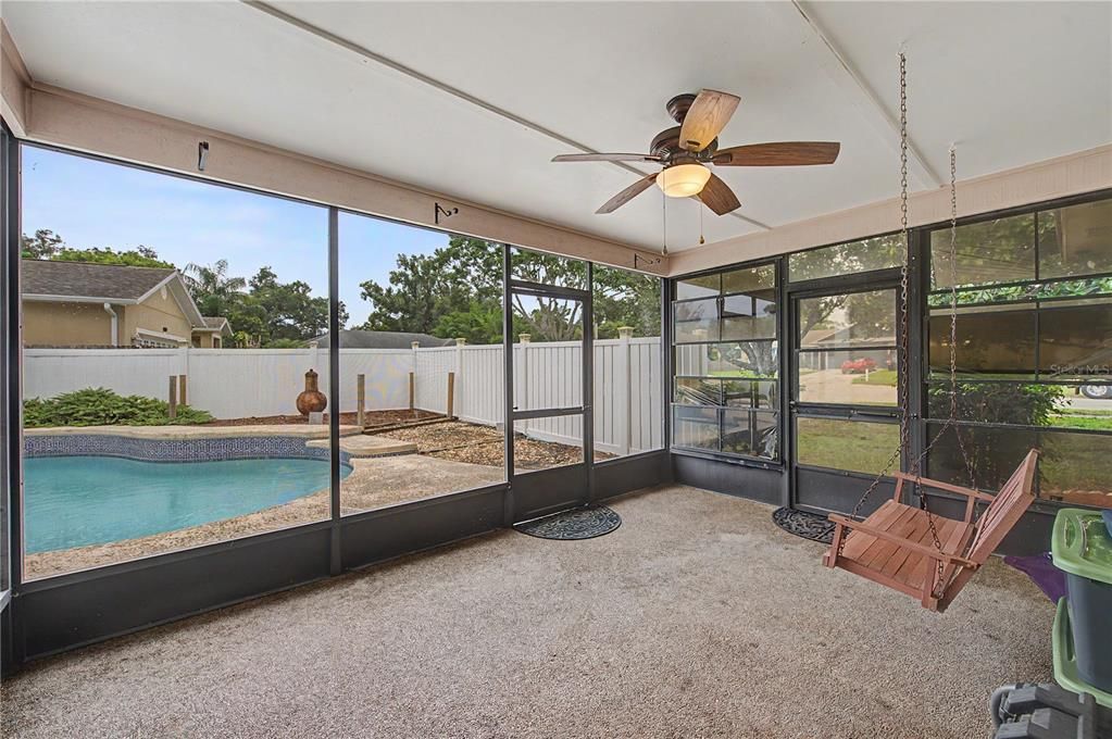 For Sale: $359,000 (3 beds, 2 baths, 1337 Square Feet)