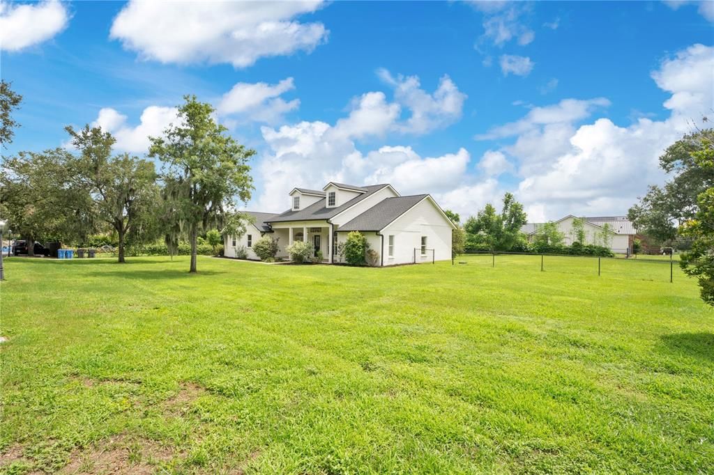 На продажу: $549,000 (4 спален, 2 ванн, 2120 Квадратных фут)