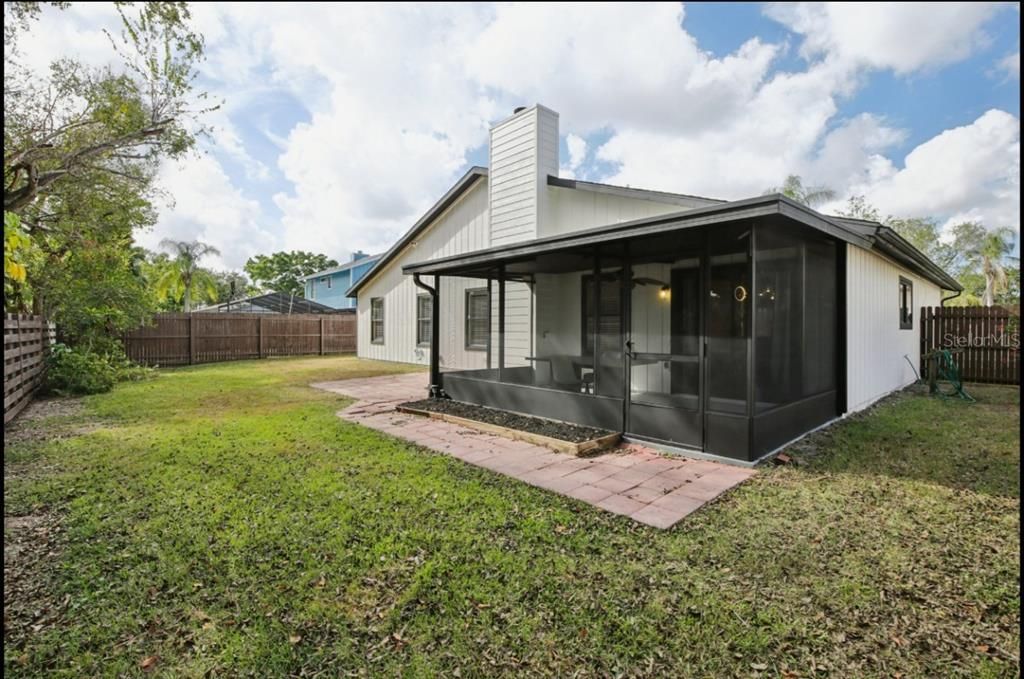 На продажу: $489,000 (4 спален, 2 ванн, 1814 Квадратных фут)