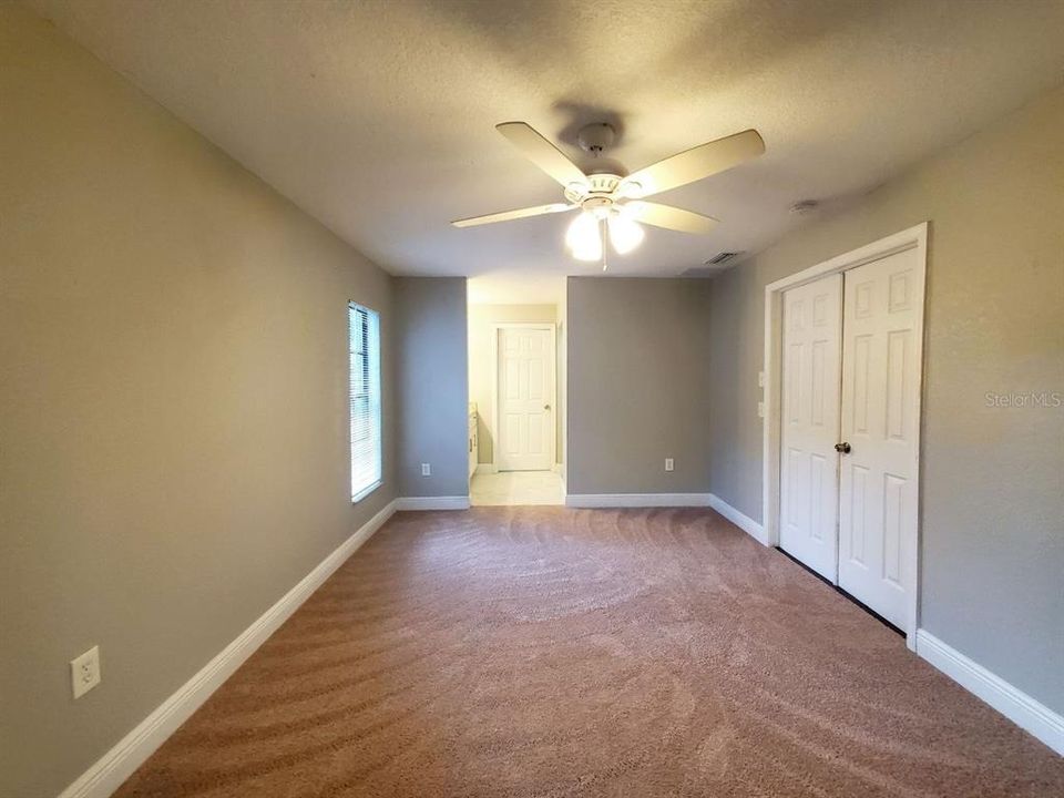 For Rent: $1,900 (4 beds, 2 baths, 1558 Square Feet)