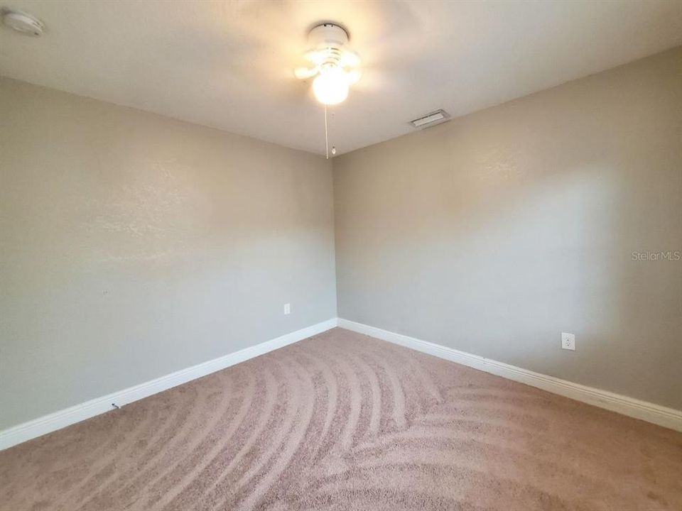 For Rent: $1,900 (4 beds, 2 baths, 1558 Square Feet)