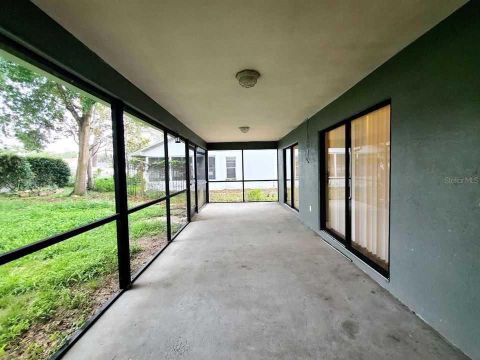 For Rent: $1,900 (4 beds, 2 baths, 1558 Square Feet)