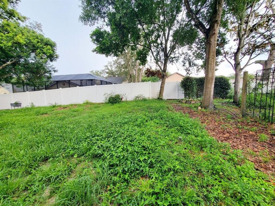 For Rent: $1,900 (4 beds, 2 baths, 1558 Square Feet)