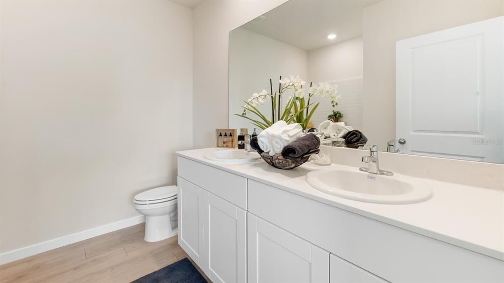 For Sale: $299,375 (3 beds, 2 baths, 1543 Square Feet)