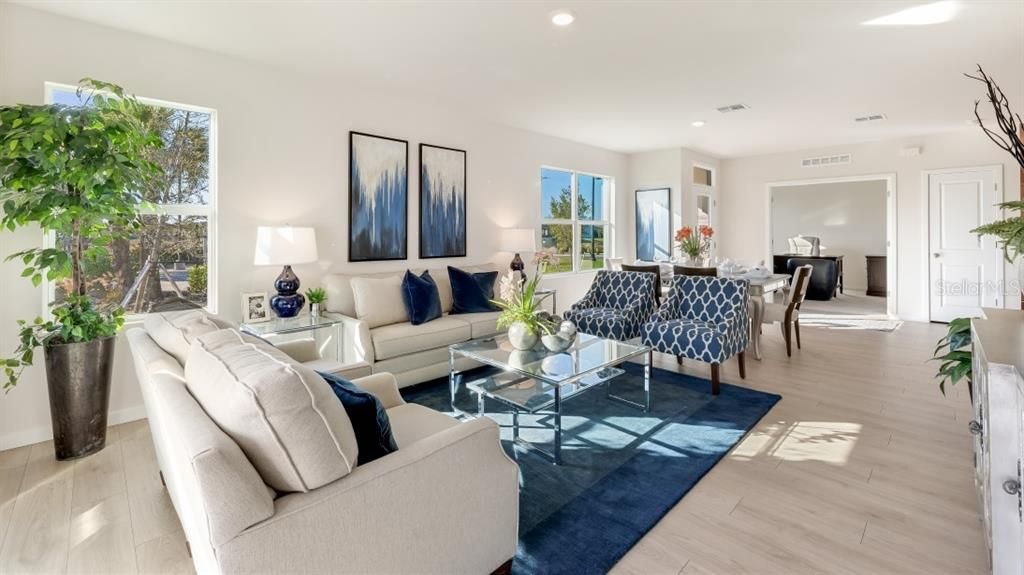 For Sale: $299,375 (3 beds, 2 baths, 1543 Square Feet)