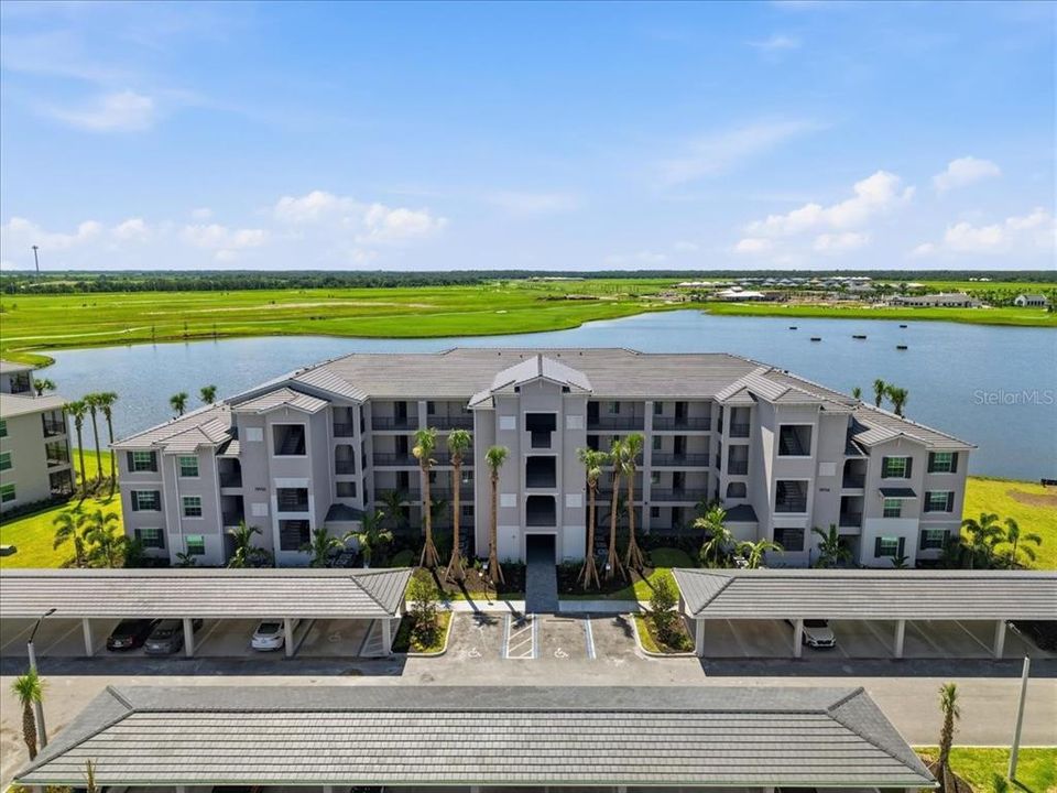 For Rent: $2,300 (3 beds, 2 baths, 1301 Square Feet)