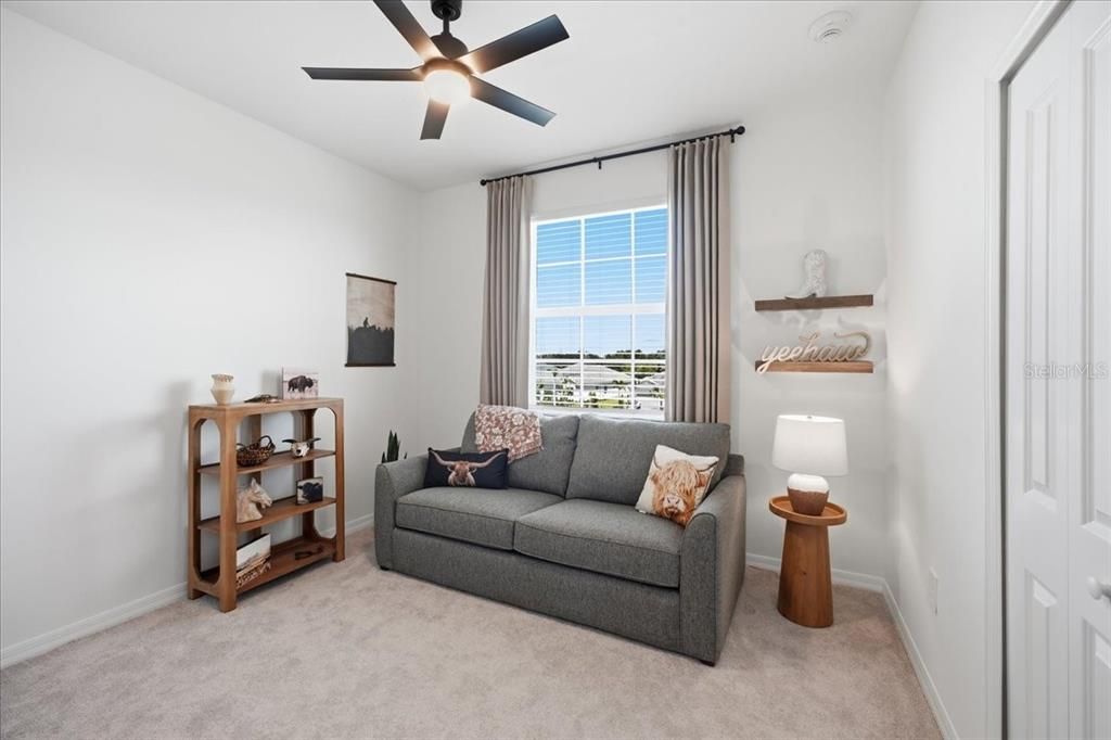 For Rent: $2,300 (3 beds, 2 baths, 1301 Square Feet)