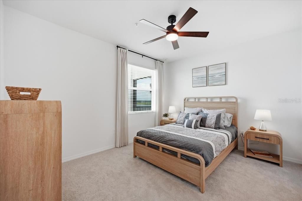 For Rent: $2,300 (3 beds, 2 baths, 1301 Square Feet)