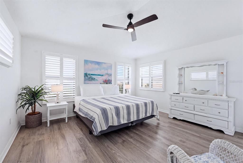 For Sale: $1,499,000 (4 beds, 0 baths, 2652 Square Feet)