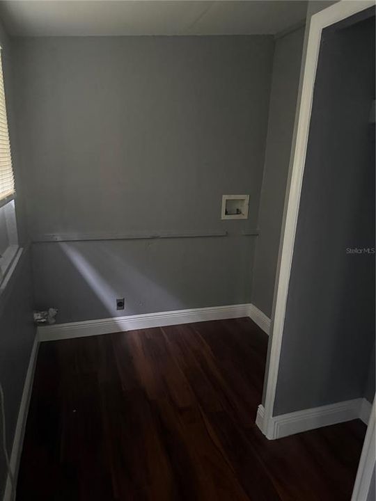 For Sale: $210,000 (3 beds, 1 baths, 792 Square Feet)