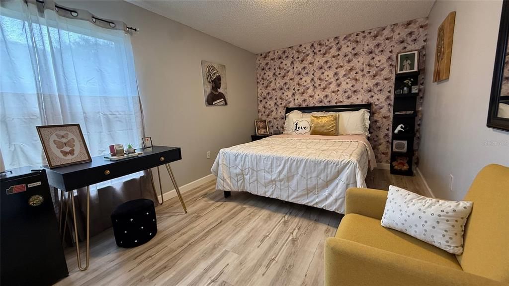 For Rent: $2,300 (3 beds, 2 baths, 1585 Square Feet)