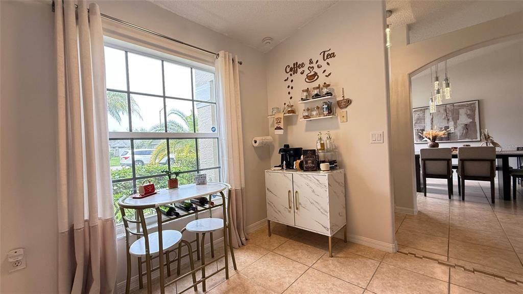 For Rent: $2,300 (3 beds, 2 baths, 1585 Square Feet)