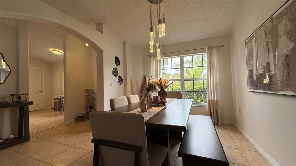 For Rent: $2,300 (3 beds, 2 baths, 1585 Square Feet)