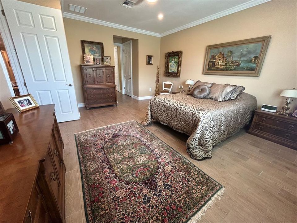 For Sale: $619,900 (4 beds, 2 baths, 2023 Square Feet)