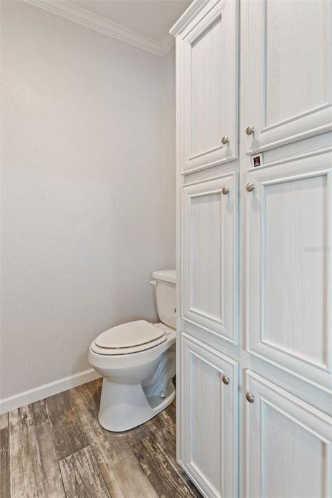 На продажу: $299,900 (3 спален, 2 ванн, 1680 Квадратных фут)