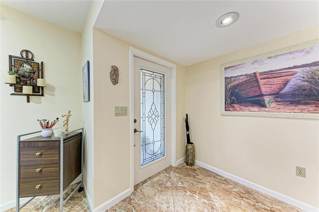For Sale: $559,000 (3 beds, 2 baths, 2038 Square Feet)