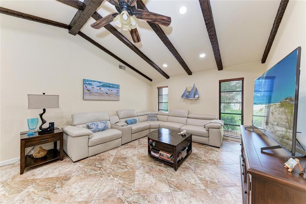 For Sale: $559,000 (3 beds, 2 baths, 2038 Square Feet)