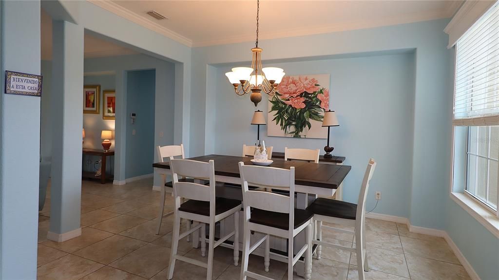 En Venta: $374,750 (3 camas, 2 baños, 2413 Pies cuadrados)